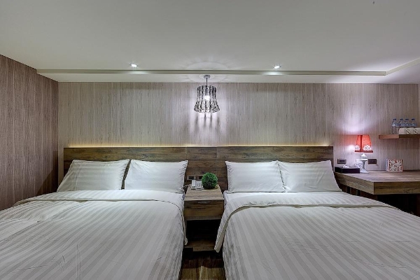 Lan Kwai Fong Garden Hotel
